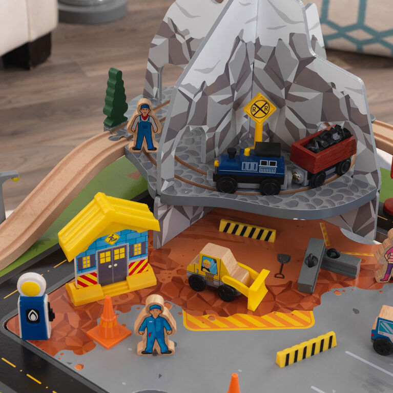 KidKraft Rocky Mountain Train Set and Table