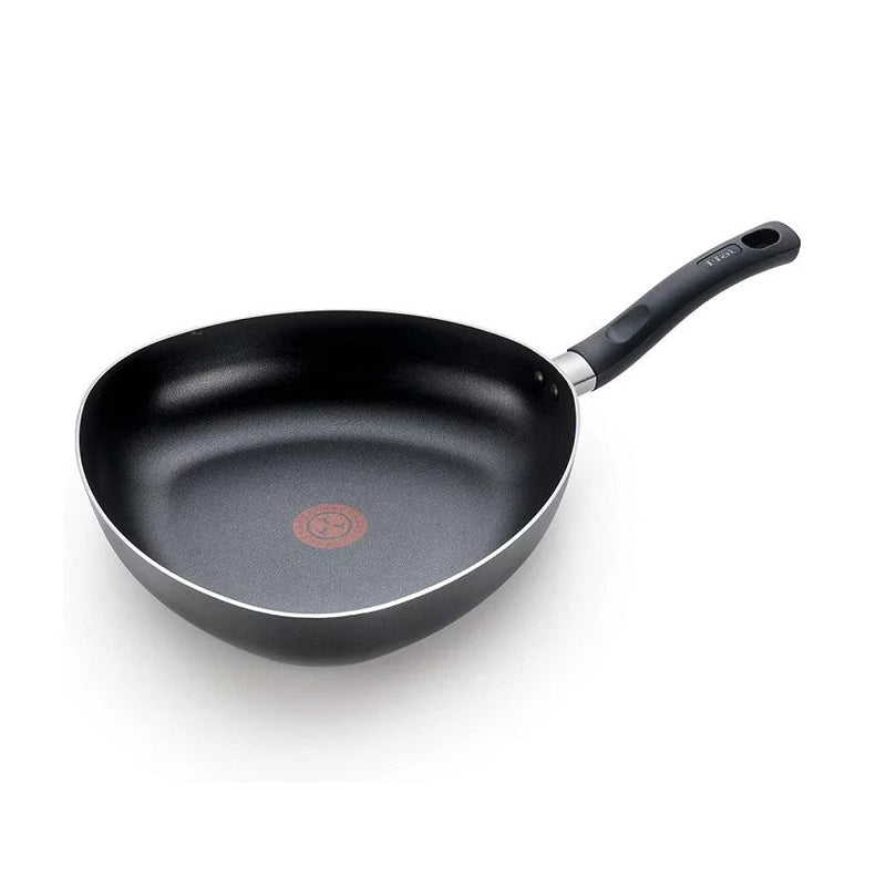 T-FAL Essential 4qt/32cm Triangular Thermo-Spot Non-Stick Pan