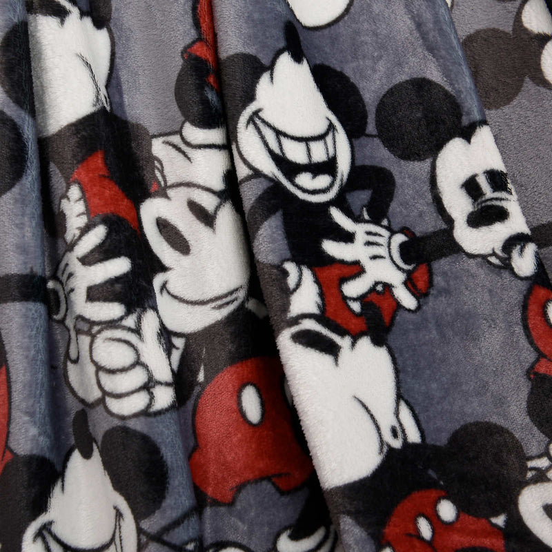 Disney - Plush Throw 50" x 60"